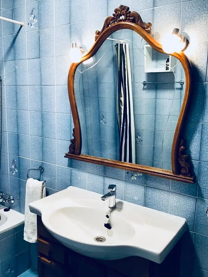 La Casa De Abuela Habitaciones Con Bano Compartido En El Casco Historico De Frigiliana 