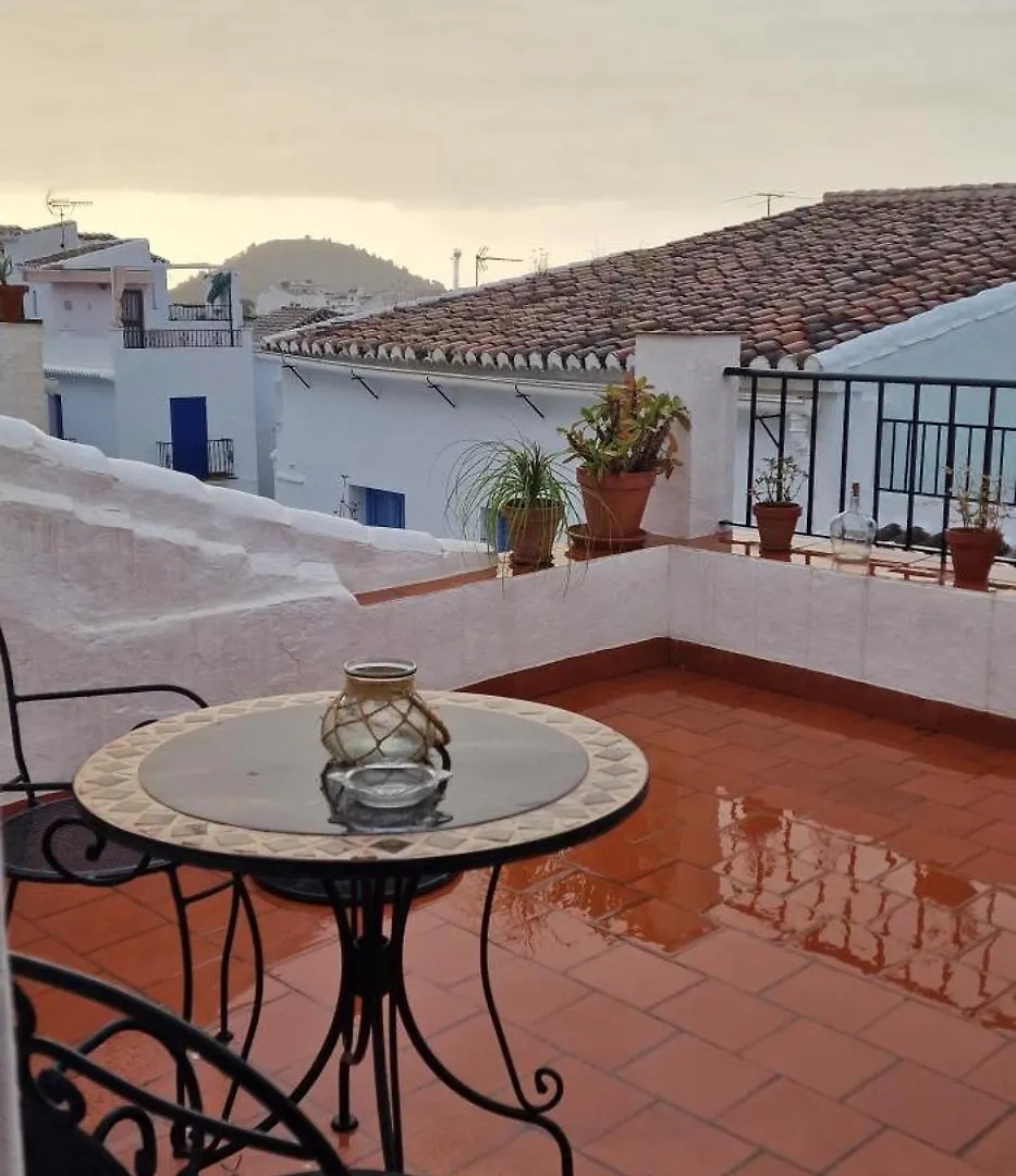 Bed and breakfast La Casa De Abuela Habitaciones Con Bano Compartido En El Casco Historico De Frigiliana 