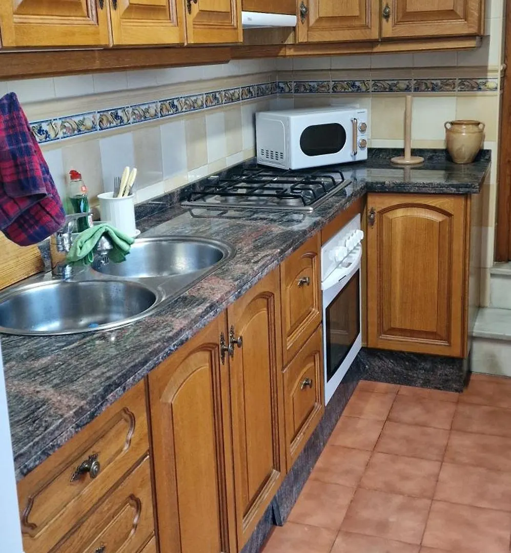 La Casa De Abuela Habitaciones Con Bano Compartido En El Casco Historico De Frigiliana 